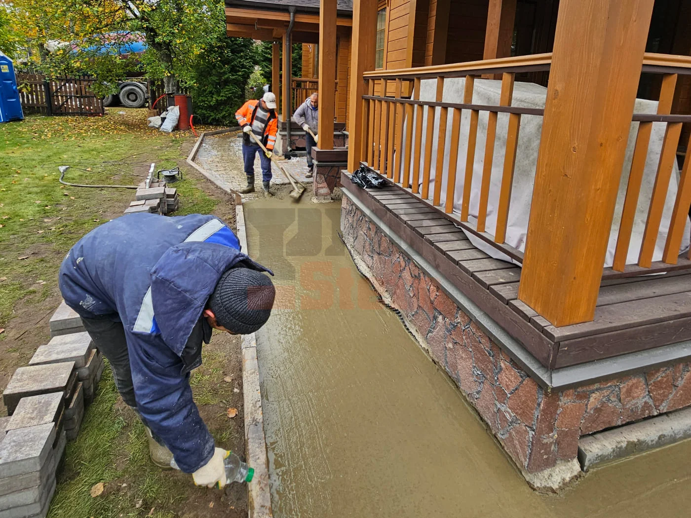 бетонное основание под отмостку