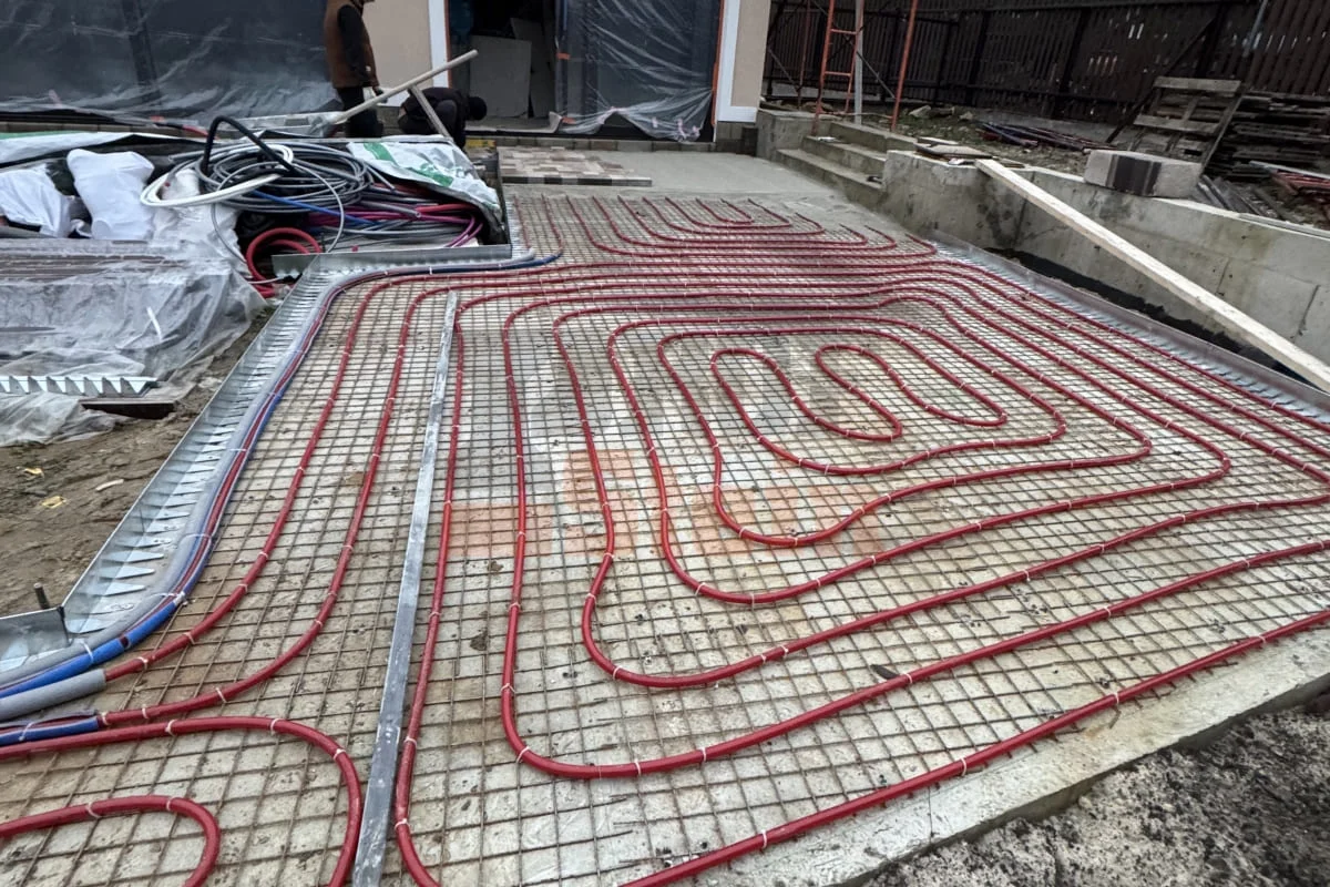 Теплый тротуар: полное руководство по монтажу системы обогрева дорожек и площадок из тротуарной плитки