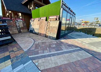 Москва, МКАД, 65-й километр, внешняя сторона, шоурум Profstein