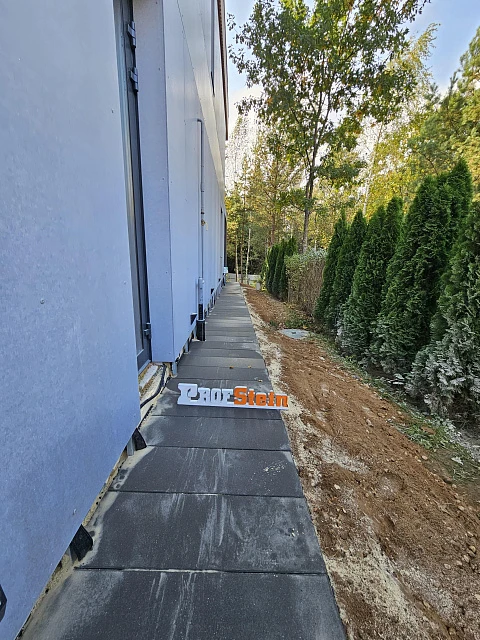 Укладка большеразмерных тротуарных плит