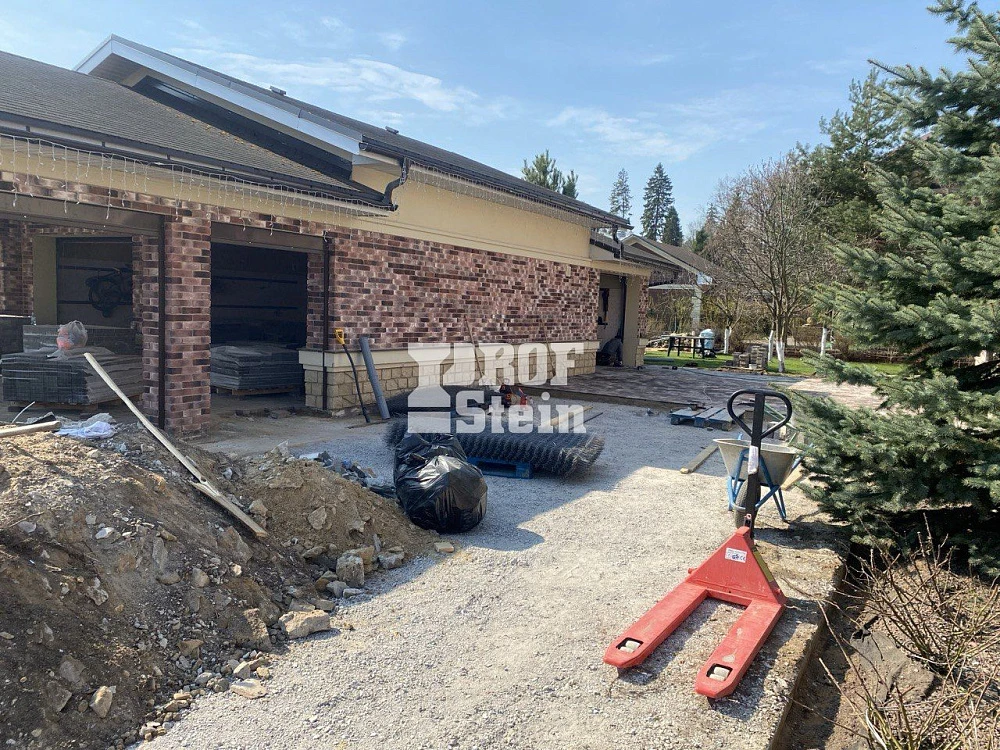 Демонтаж и монтаж новой тротуарной плитки от Steingot