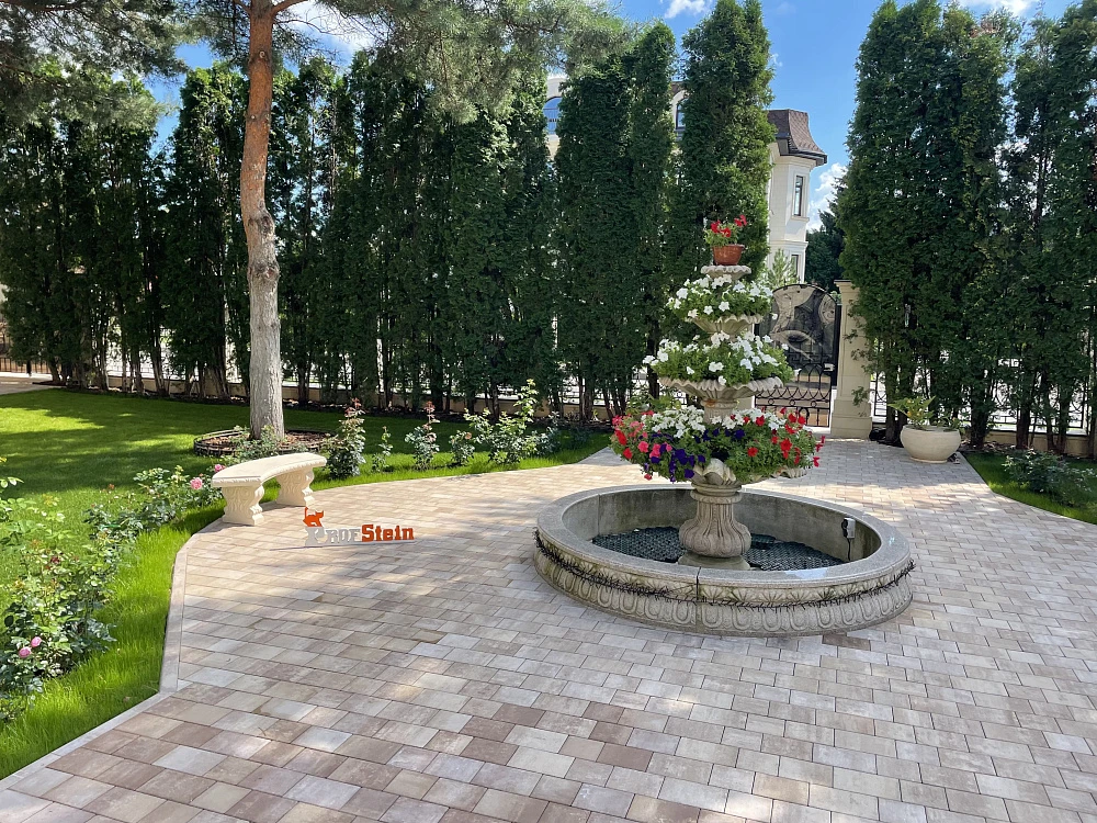 Укладка тротуарной плитки от Steingot в цвете Травертин