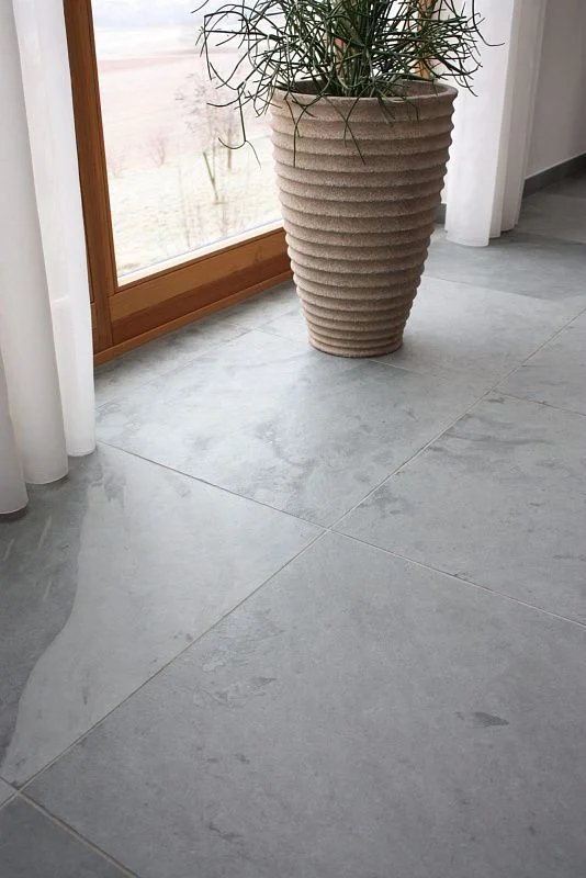 Плитка Черный сланец (натуральный скол) 600х600 Pharaon