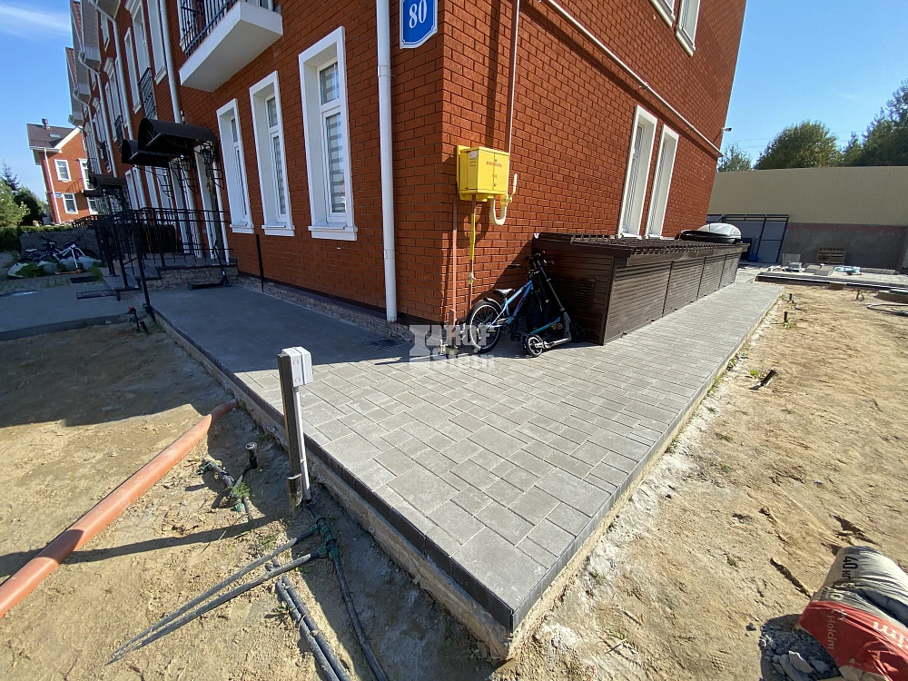 Расширение парковки и укладка брусчатки от 342 МЗ