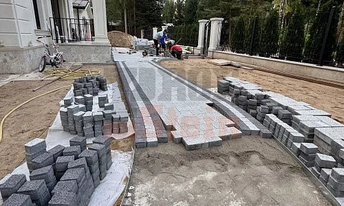 Установка металлического бордюра