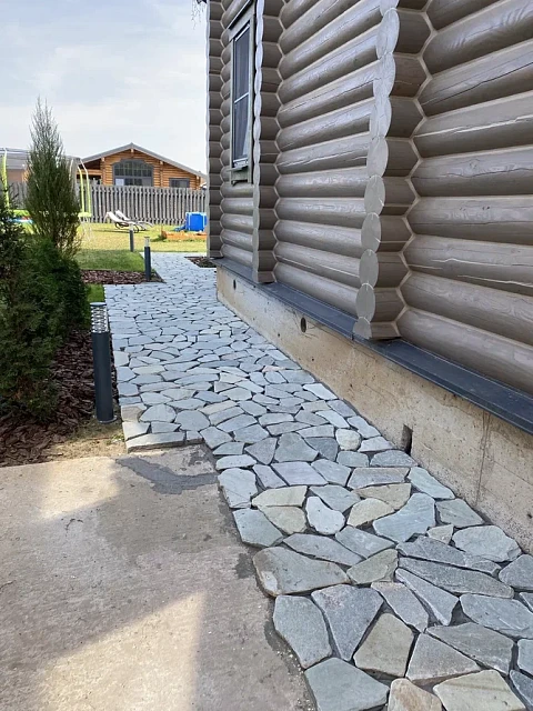 Профессиональное мощение природным камнем