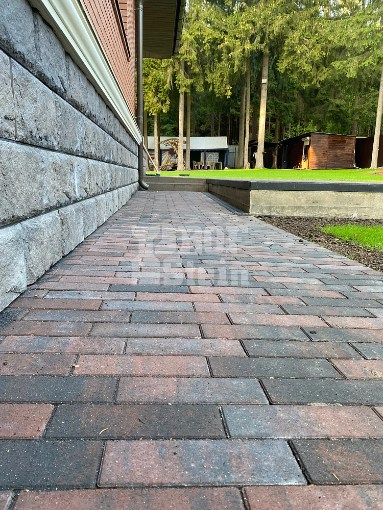 Укладка тротуарной плитки формы Паркет Эмбер