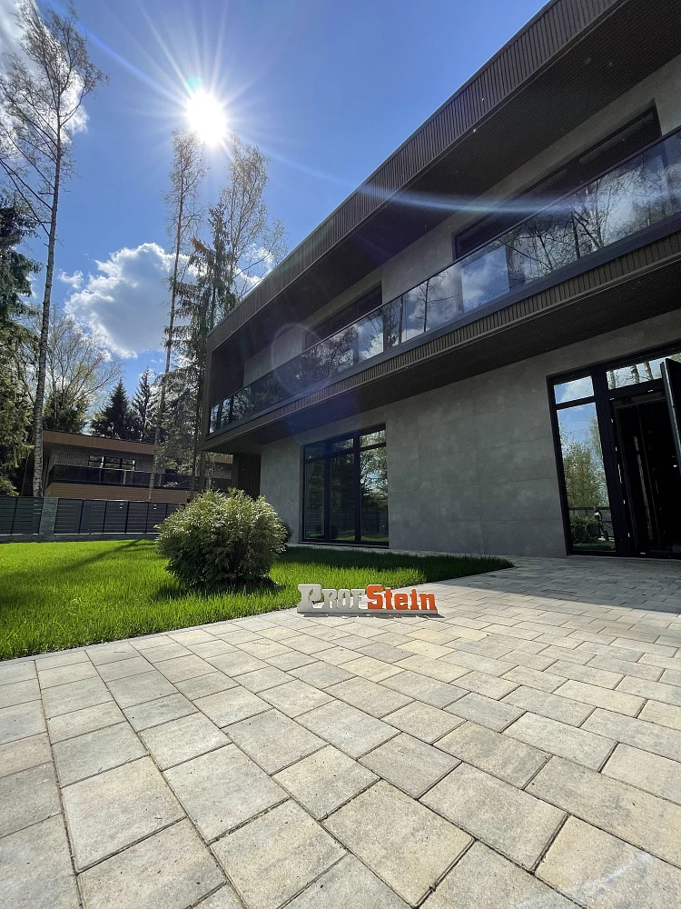 Укладка брусчатки Новый Город цвета Штайн Сильвер