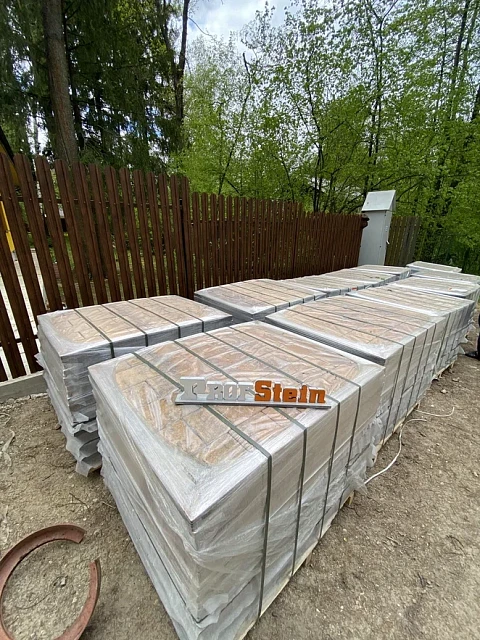 Укладка и поставка тротуарной плитки Braer на даче