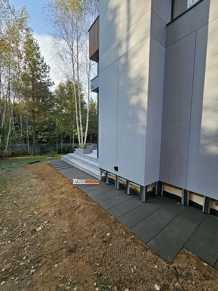 Укладка большеразмерных тротуарных плит