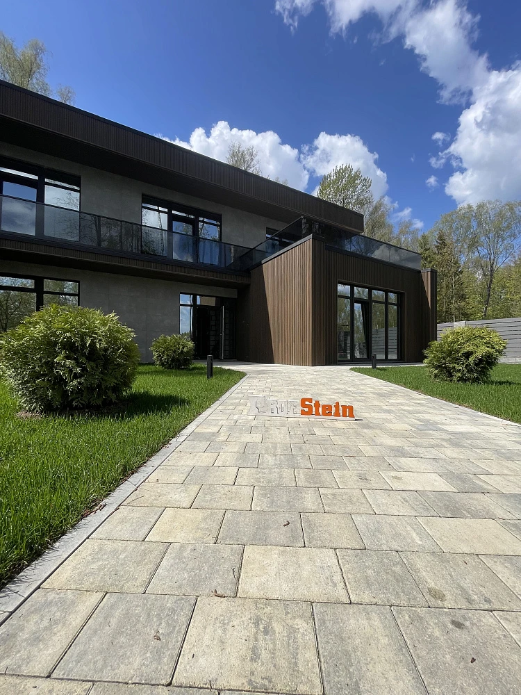 Укладка брусчатки Новый Город цвета Штайн Сильвер