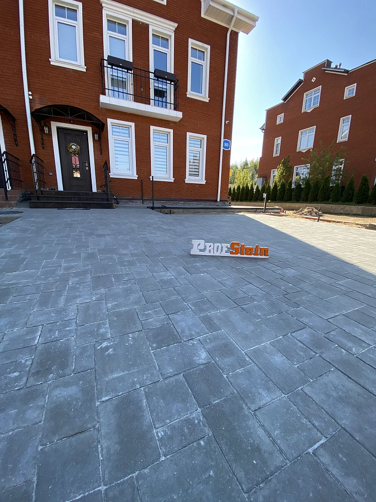 Расширение парковки и укладка брусчатки от 342 МЗ