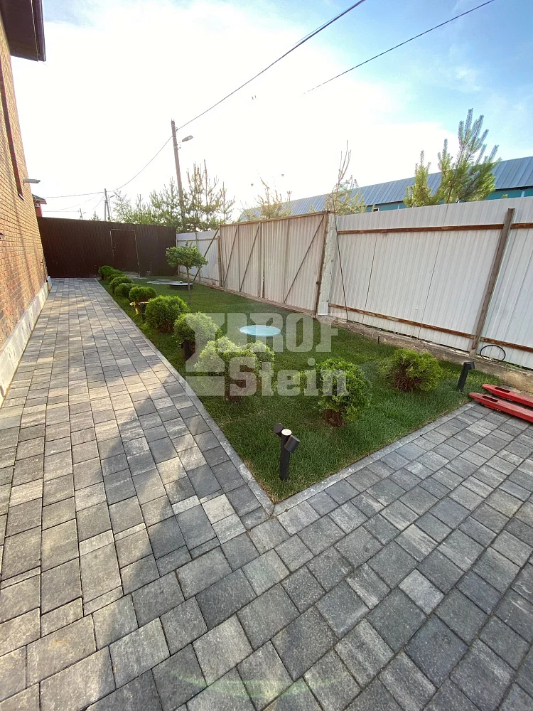 Демонтаж / укладка брусчатки, устройство дренажа и озеленение участка