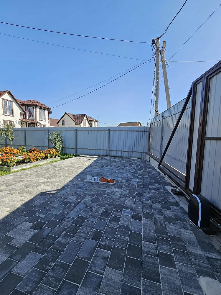 Укладка брусчатки от Steingot в цвете Штайн Блэк