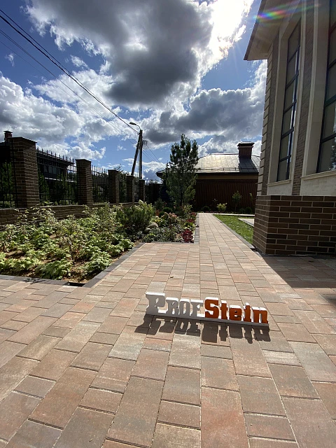 Укладка брусчатки Старый город Венусбергер и Ландхаус