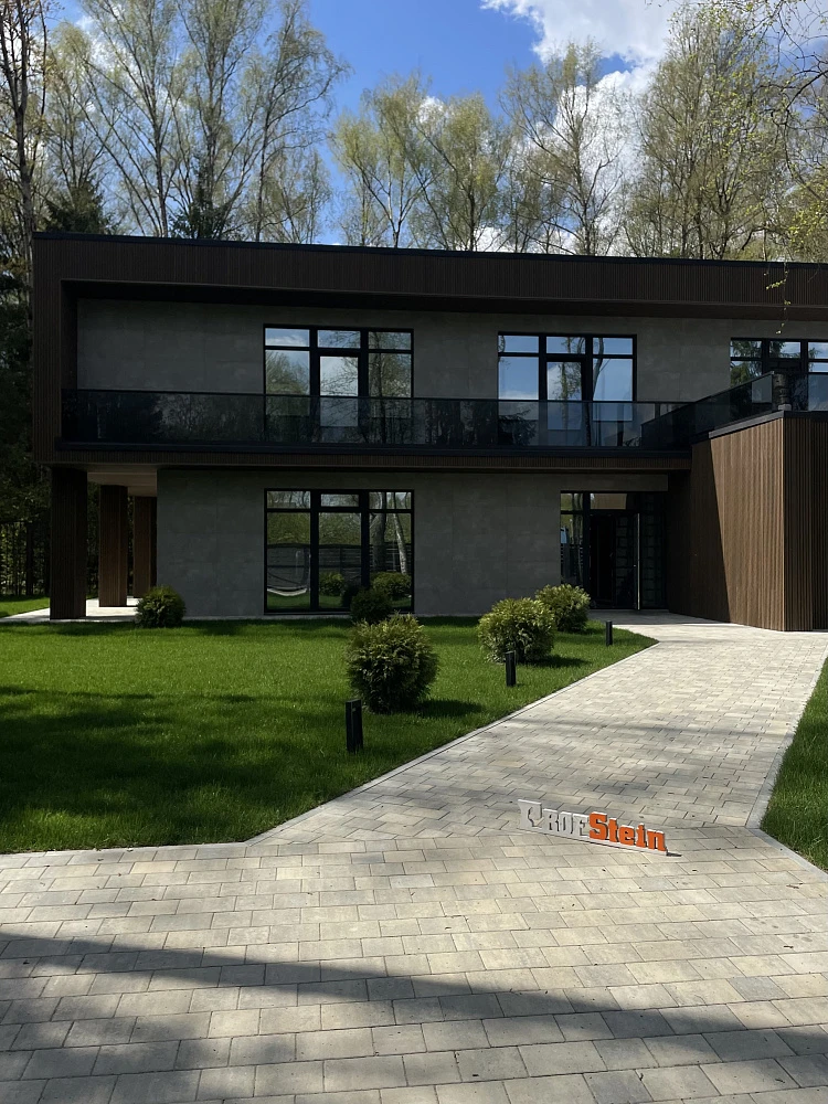 Укладка брусчатки Новый Город цвета Штайн Сильвер