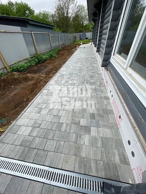 Укладка тротуарной плитки Старый город Венусбергер цвета Туман