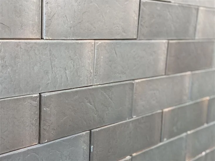 Кирпич облицовочный Графит Флэш полуторный 1.4 NF Антика ВКЗ