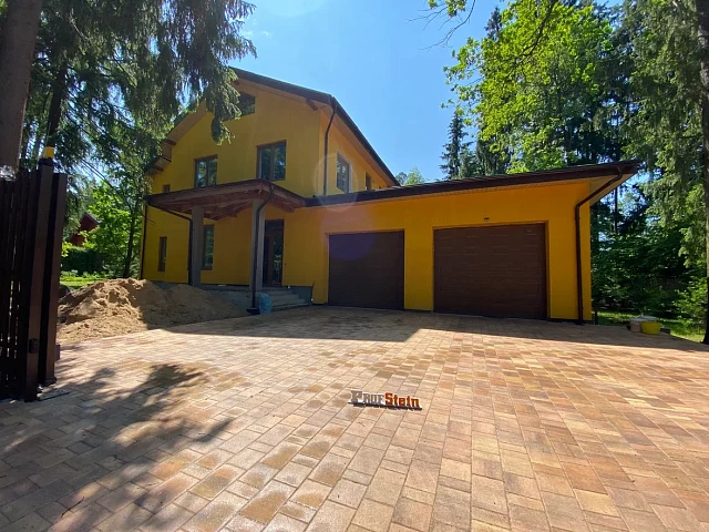 Укладка и поставка тротуарной плитки Braer на даче