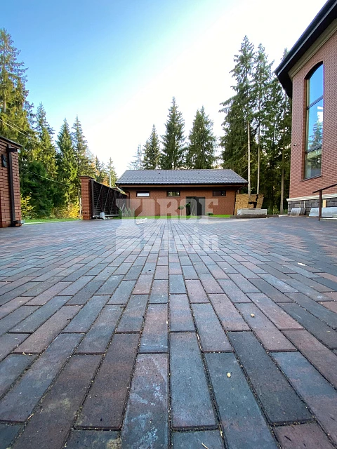 Укладка тротуарной плитки формы Паркет Эмбер