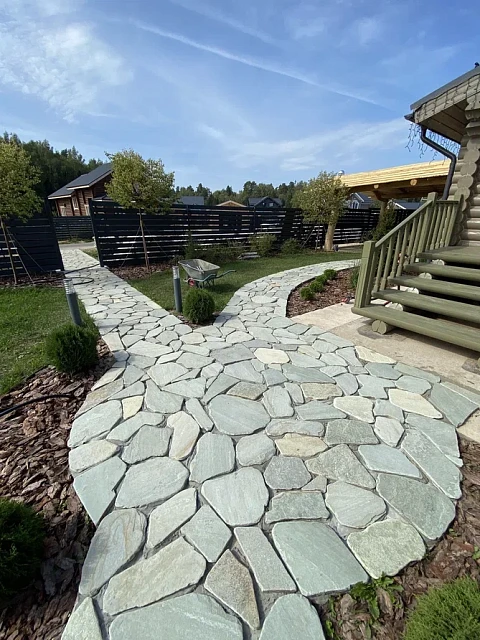 Профессиональное мощение природным камнем