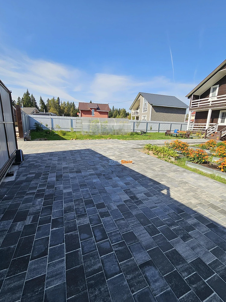 Укладка брусчатки от Steingot в цвете Штайн Блэк