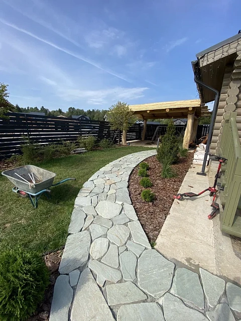 Профессиональное мощение природным камнем