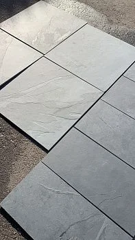 Плитка Черный сланец (натуральный скол) 600х600 Pharaon