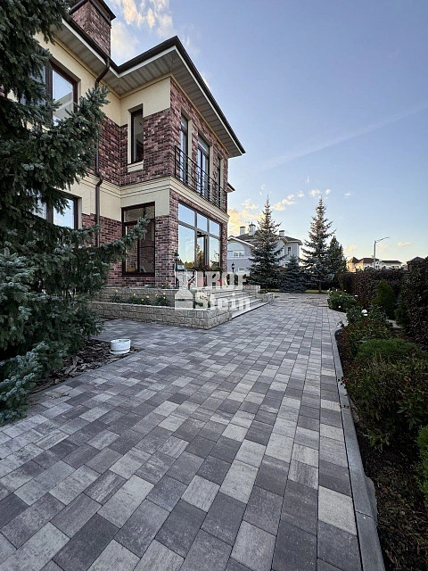 Демонтаж и монтаж новой тротуарной плитки от Steingot