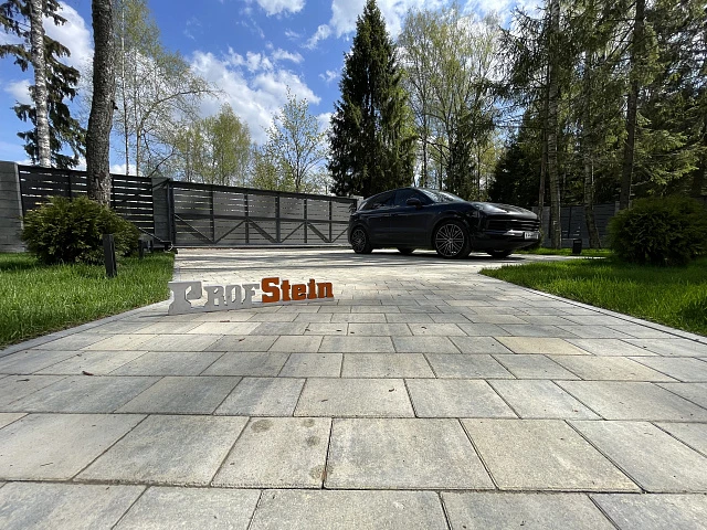 Укладка брусчатки Новый Город цвета Штайн Сильвер