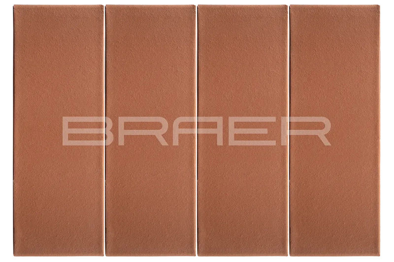 Кирпич облицовочный красный полуторный 1.4 NF гладкий М-150 Браер